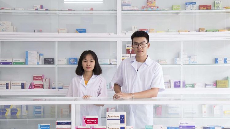 Hồ sơ đăng ký xét tuyển Cao đẳng Dược cần những giấy tờ nào?